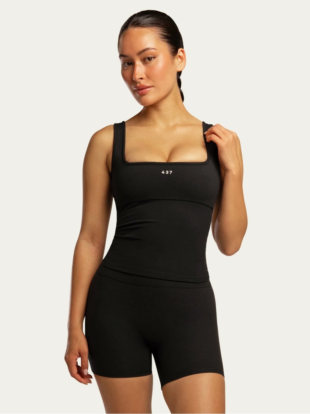 437 The Square Neck Tank in Black XS - Picture 3 of 7